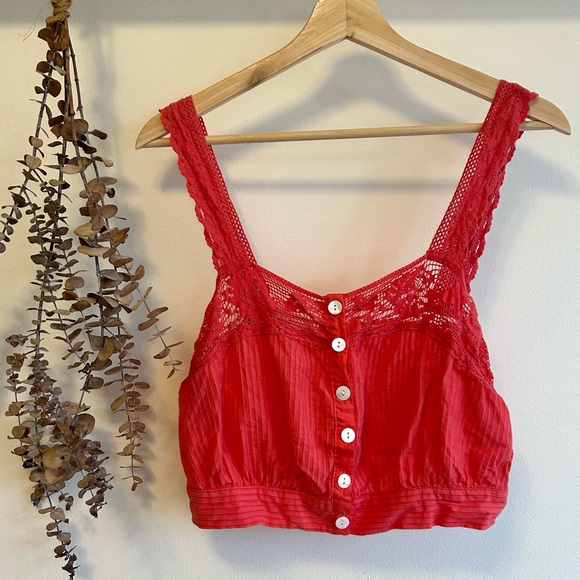 URBAN OUTFITTERS Bohemian Pink Crochet/Lace crop tank top blouse. Size M - Picture 1 of 5
